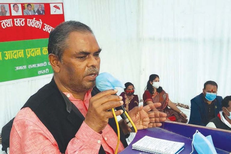 Achievements of struggle at risk: Yadav