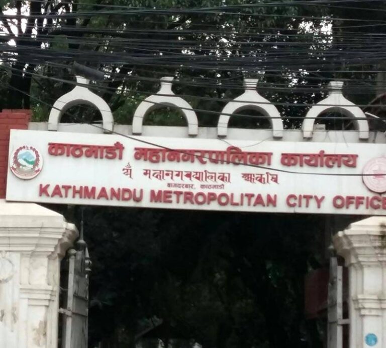 200,000 plus taxpayers not regularly paying tax at KMC
