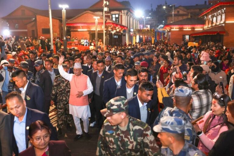 PM Oli visits Pashupatinath Temple on the eve of Maha Shivaratri