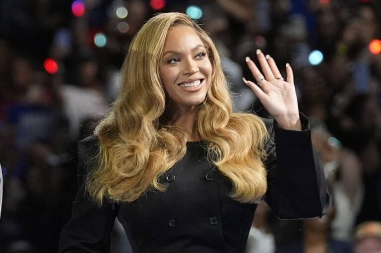Beyoncé and Jay-Z become the main event as Paris crowns celebrity the world's hottest trend