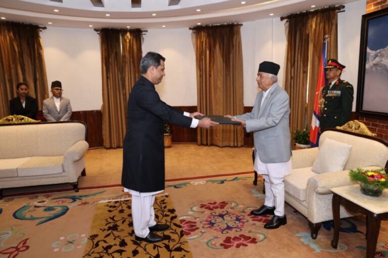 Pakistan ambassador presents credentials to President Paudel